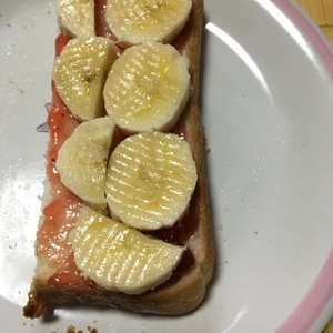 バナナピーナツバター苺ジャムトースト☆
